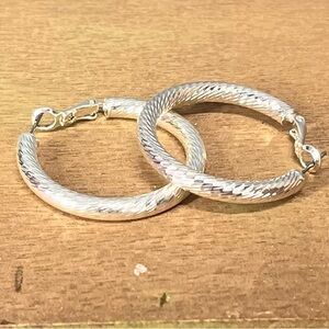 Source Unknown Silver Textured Hoop Earrings